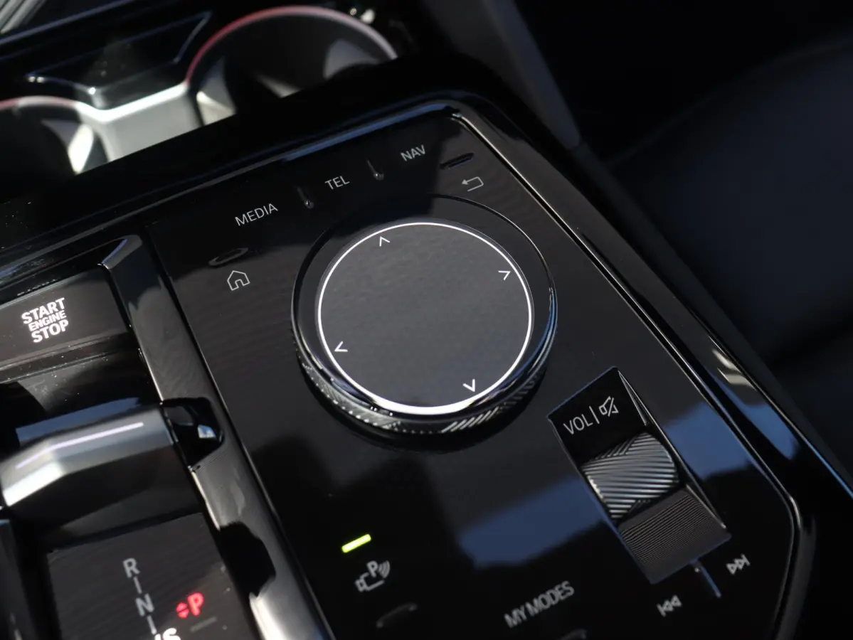 530e | M Sportp Pro | SoH 100% | Innovation Pack | Trekhaak | Panodak | M Stoelen | Driving Assistant Prof. | Parking Assist Plus | Adaptive Onderstel Prof. | Bowers & Wilkins | Stoelventila