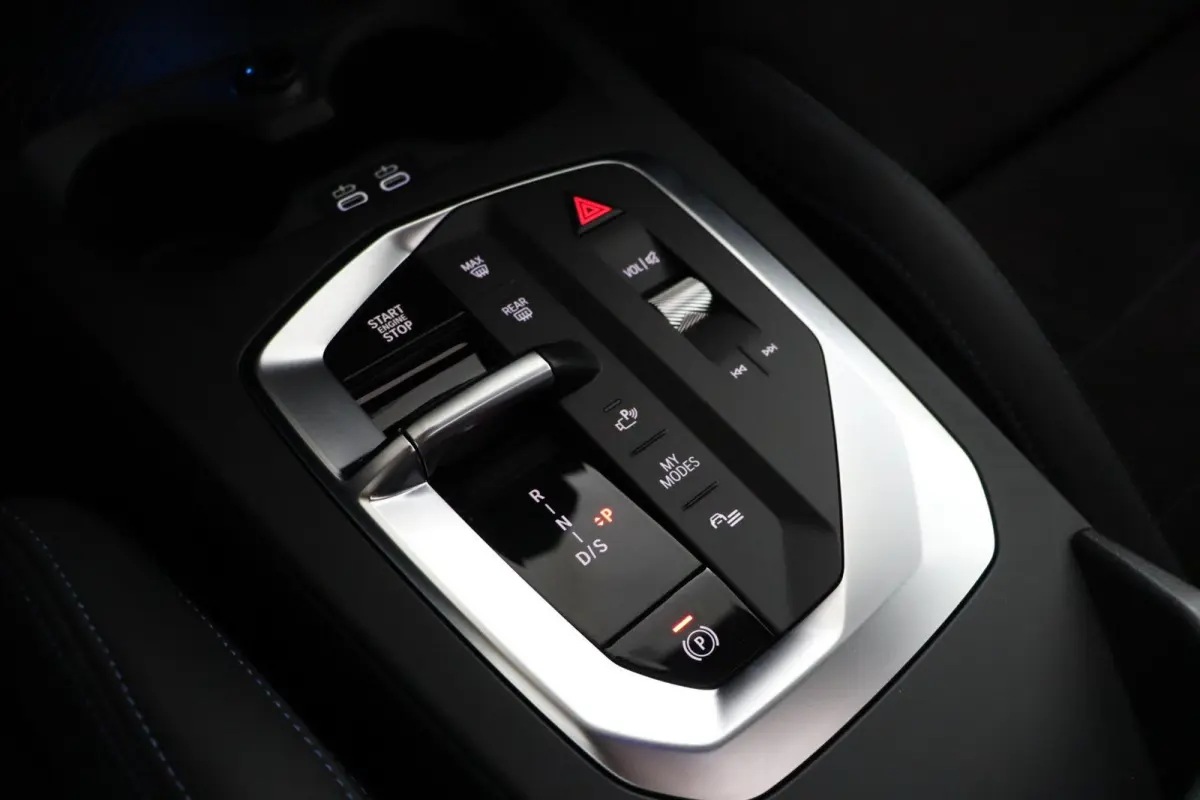 123 xDrive M Sport Pro | Glazen Panoramadak | M Compound Remmen | M Sportstoelen Alcantara Elektrisch | Harman Kardon | Head-Up | Stuur- & Stoelverwarming