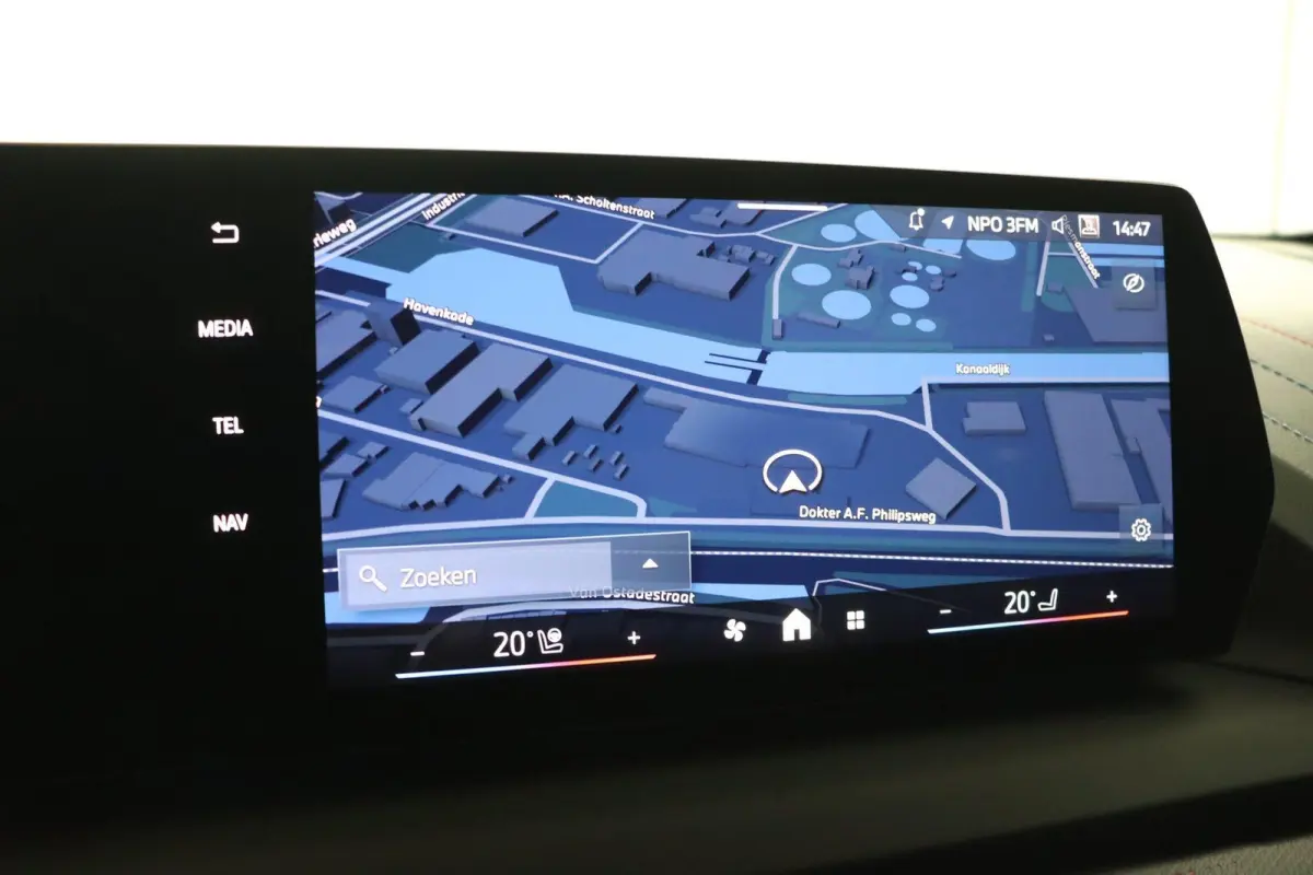 123 xDrive M Sport Pro | Glazen Panoramadak | M Compound Remmen | M Sportstoelen Alcantara Elektrisch | Harman Kardon | Head-Up | Stuur- & Stoelverwarming