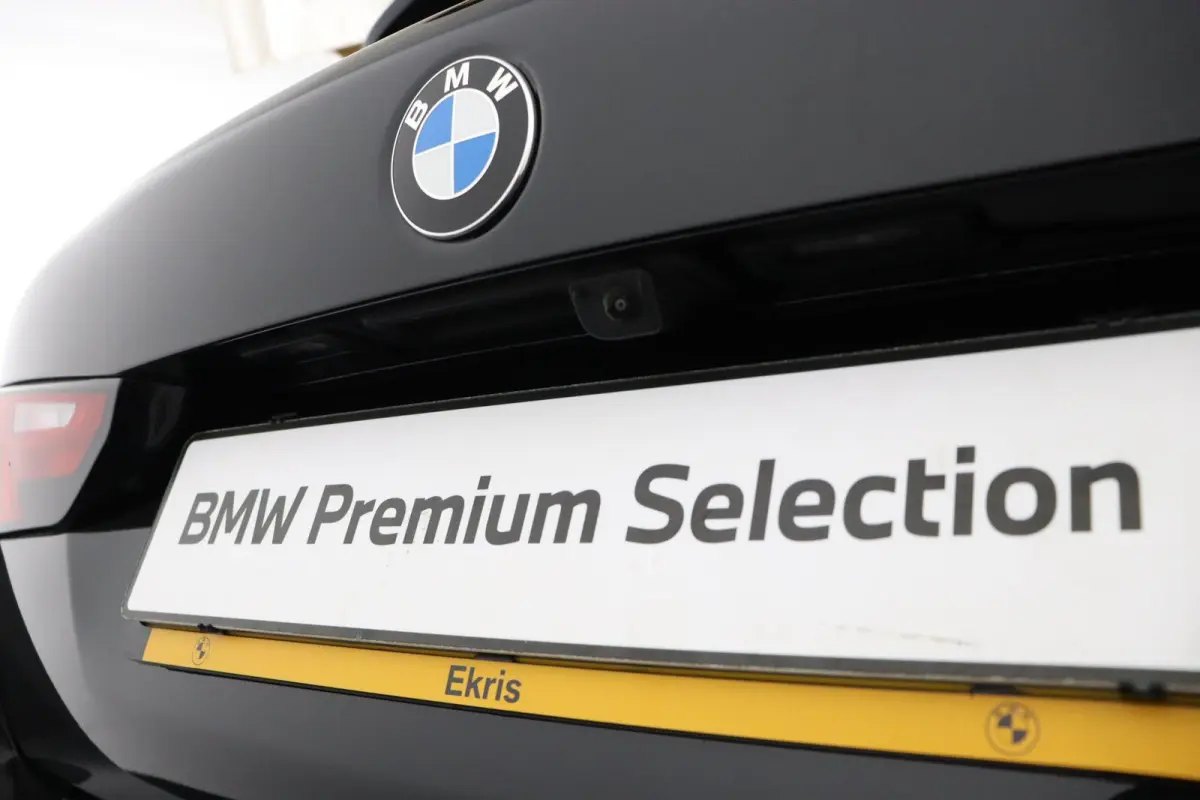 123 xDrive M Sport Pro | Glazen Panoramadak | M Compound Remmen | M Sportstoelen Alcantara Elektrisch | Harman Kardon | Head-Up | Stuur- & Stoelverwarming