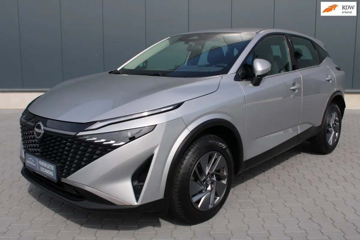 Nissan Qashqai 2025 Benzine Handgeschakeld leasen