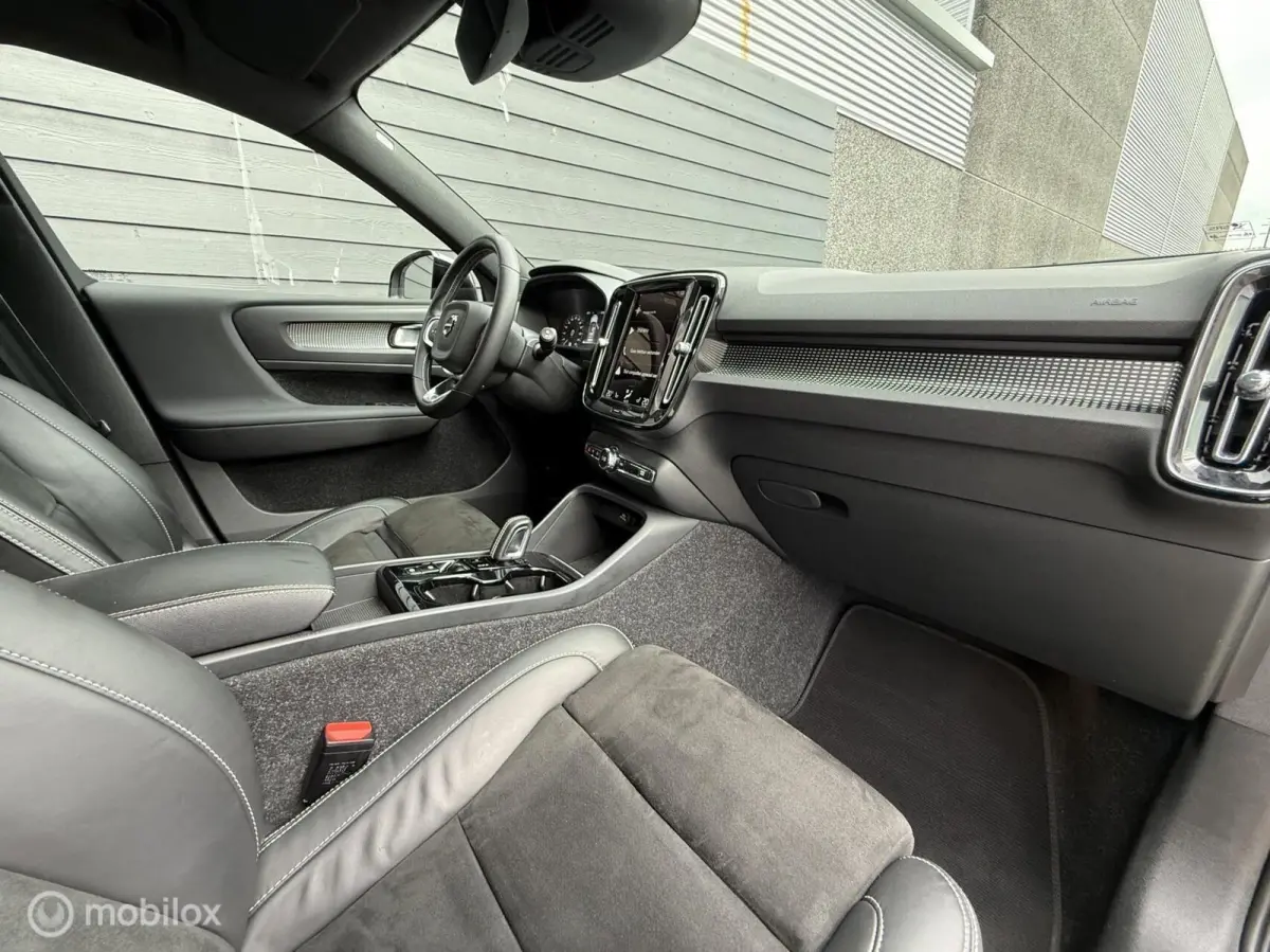 1.5 T5 261PK R-Design Carplay/Winterpack/20"