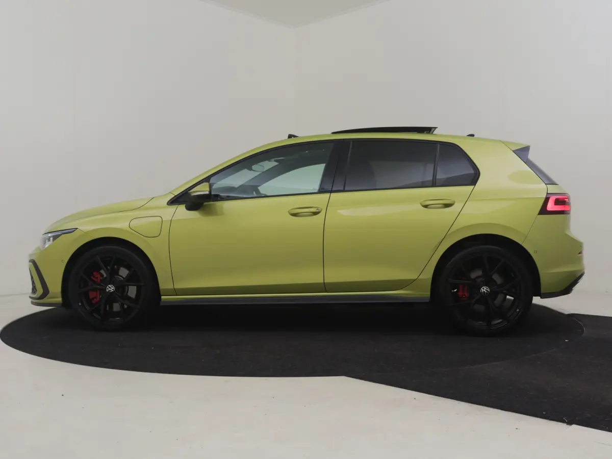 1.4 eHybrid GTE l Pano Dak l Matrix IQ Light l Keyless Entry l Dodehoek detectie | Stoel en Stuurverwarming l Adaptive Cr Control l Camera l DAB | Navi | 19" LMV