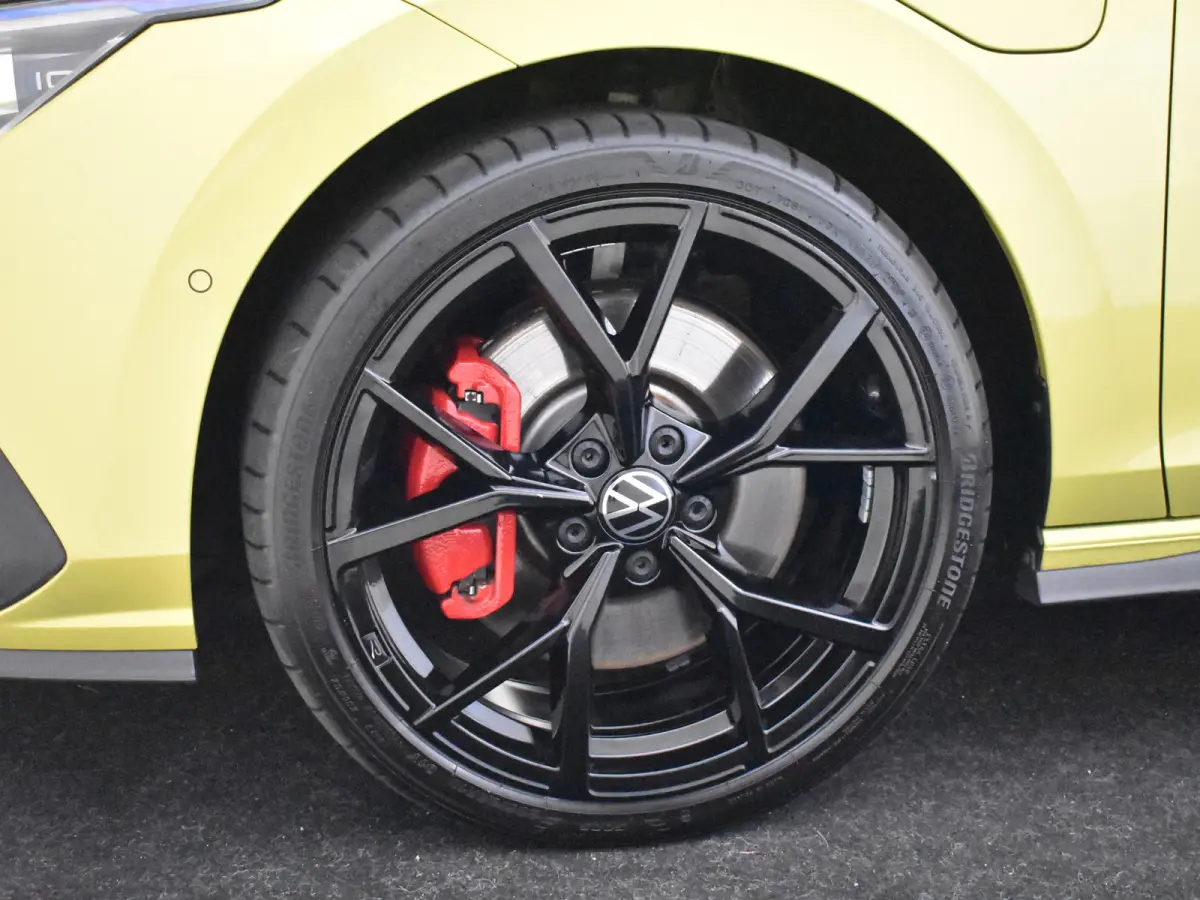 1.4 eHybrid GTE l Pano Dak l Matrix IQ Light l Keyless Entry l Dodehoek detectie | Stoel en Stuurverwarming l Adaptive Cr Control l Camera l DAB | Navi | 19" LMV