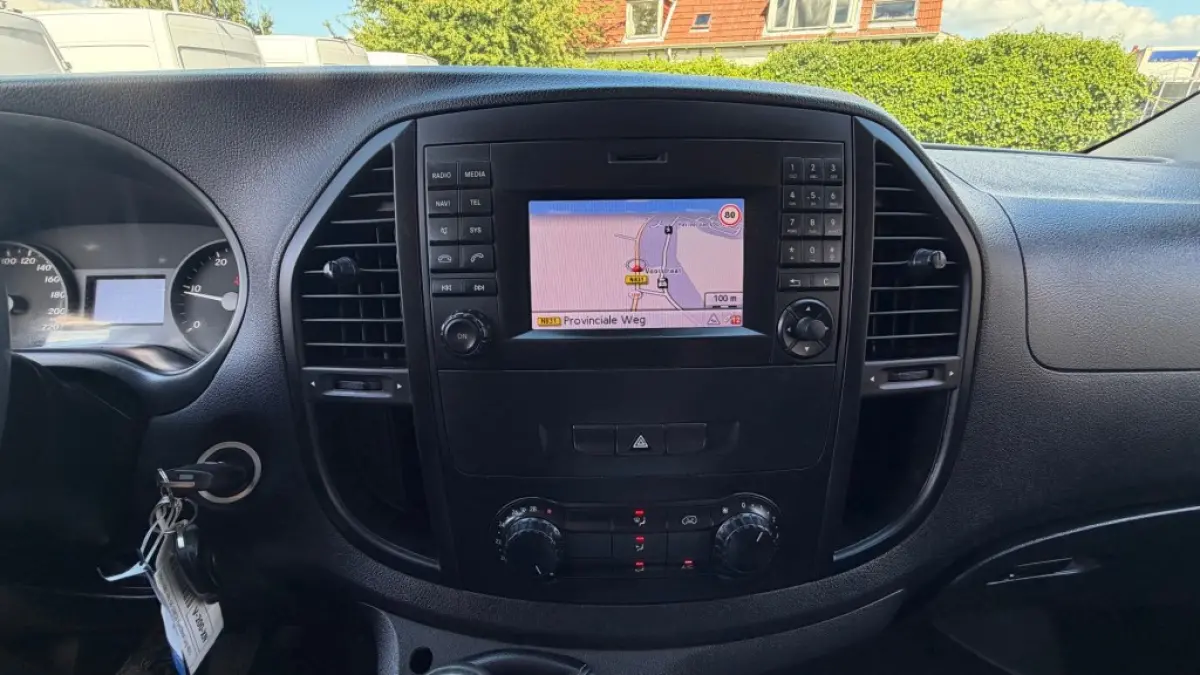 109 CDI 66KW 90PK L2H1 EURO 6 AIRCO/ TREKHAAK/ NAVIGATIE/ 1090% DEALERONDERHOUDEN