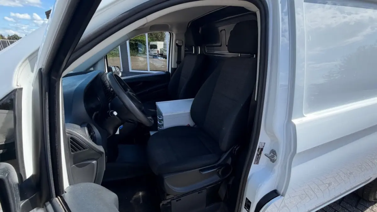 109 CDI 66KW 90PK L2H1 EURO 6 AIRCO/ TREKHAAK/ NAVIGATIE/ 1090% DEALERONDERHOUDEN