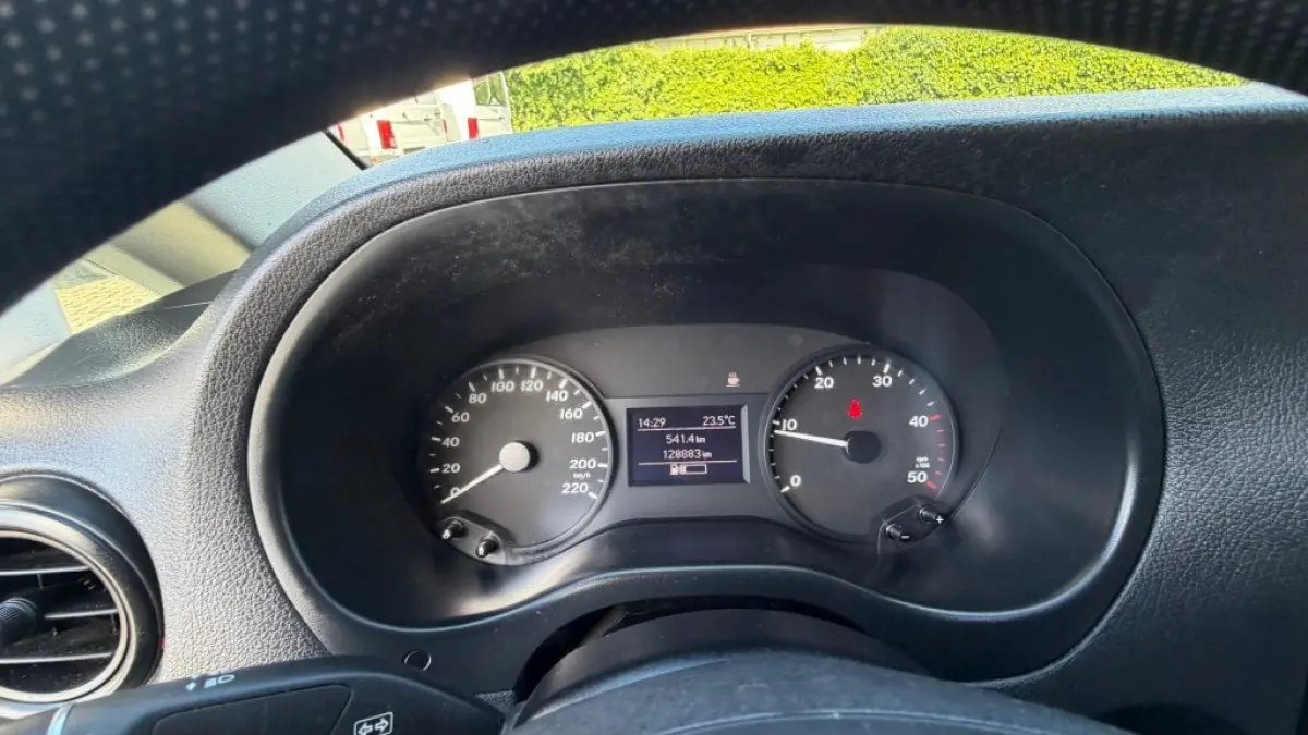 109 CDI 66KW 90PK L2H1 EURO 6 AIRCO/ TREKHAAK/ NAVIGATIE/ 1090% DEALERONDERHOUDEN