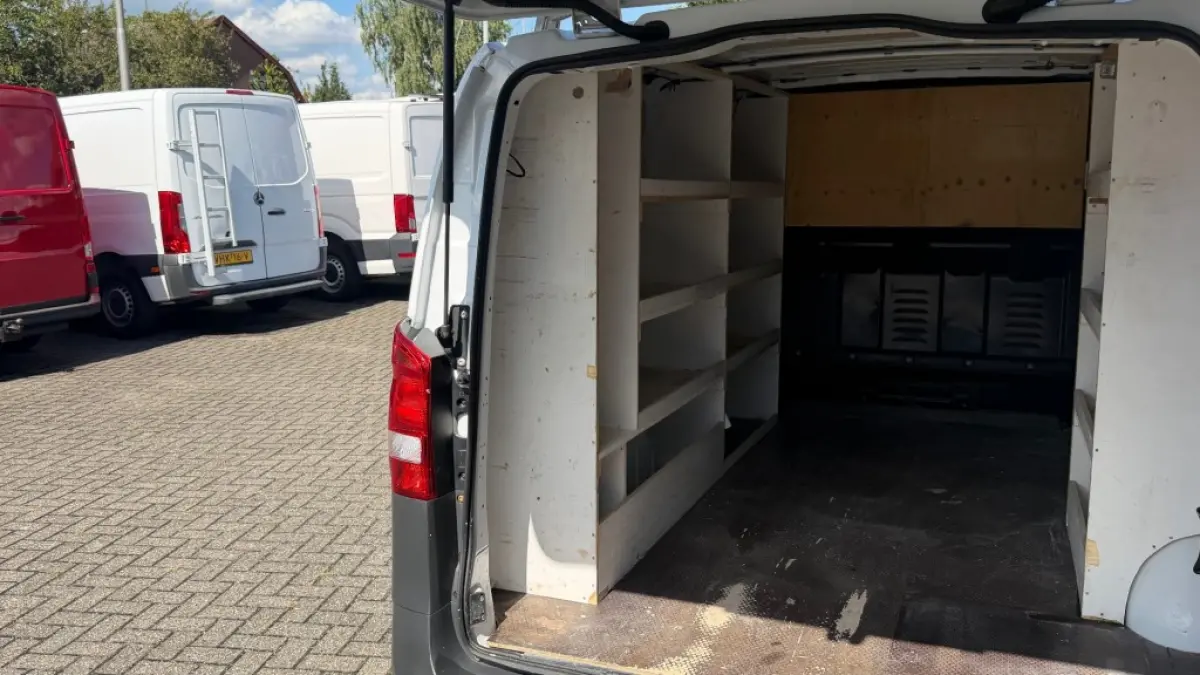109 CDI 66KW 90PK L2H1 EURO 6 AIRCO/ TREKHAAK/ NAVIGATIE/ 1090% DEALERONDERHOUDEN