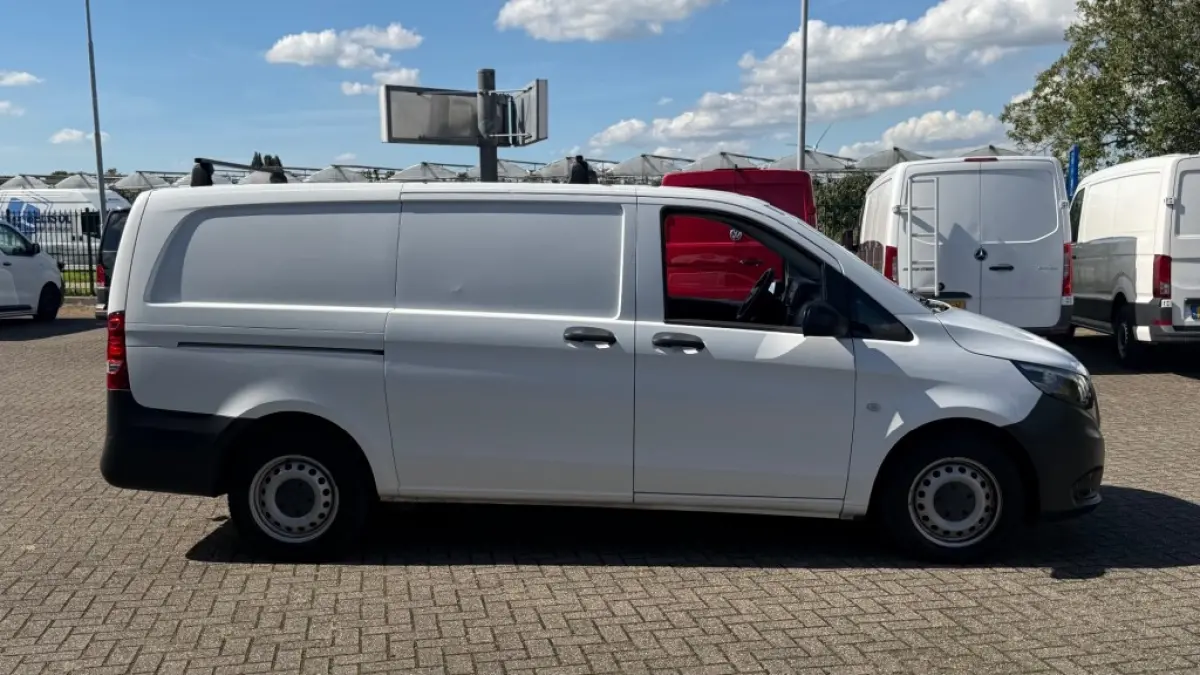 109 CDI 66KW 90PK L2H1 EURO 6 AIRCO/ TREKHAAK/ NAVIGATIE/ 1090% DEALERONDERHOUDEN