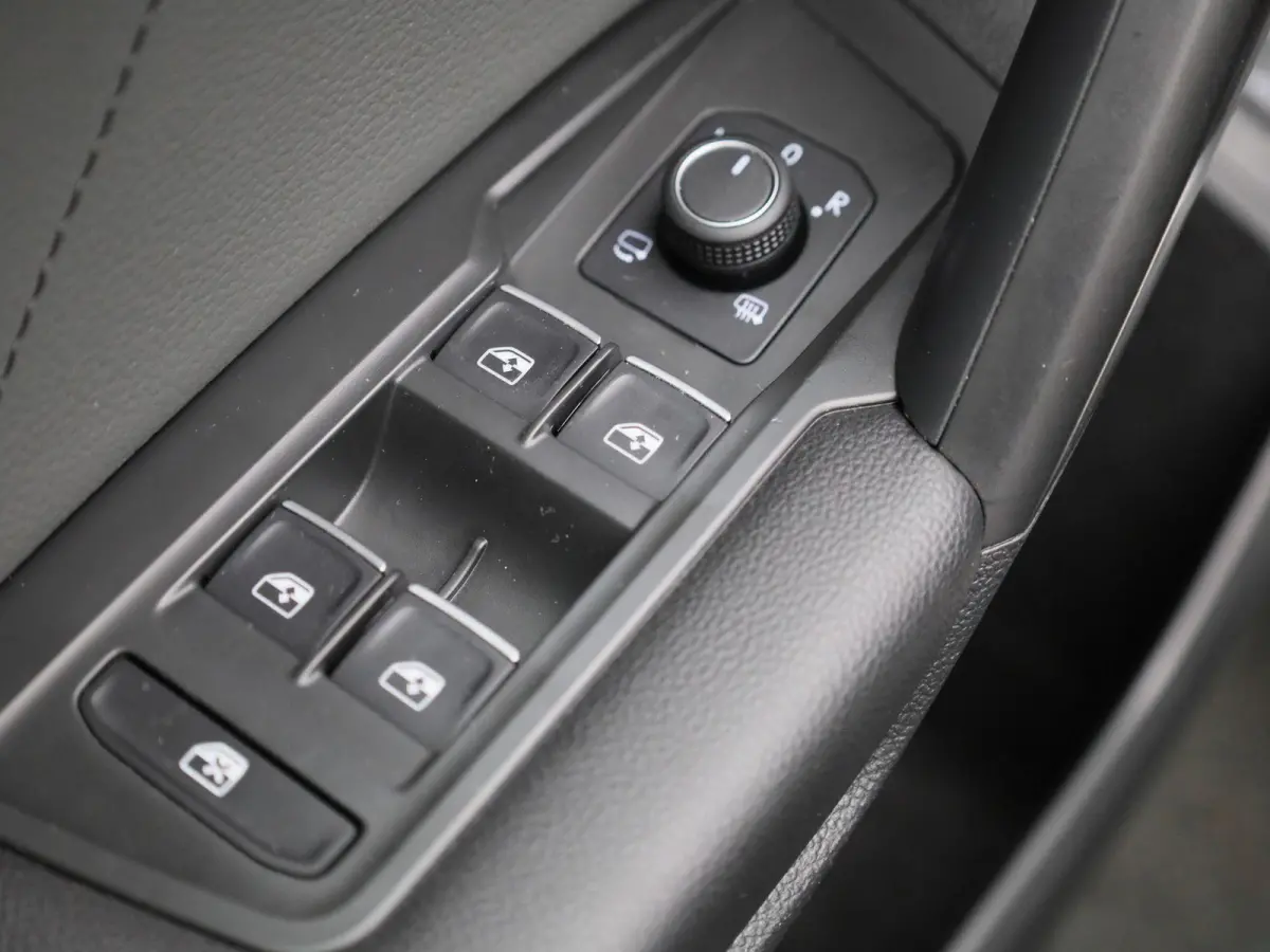 1.5 TSI Life Business 7p. 150 PK | Automaat | Navigatie | Parkeersensoren | Stoelverwarming | Stuurverwarming | ergoActive-stoelen | Dodehoeksensor | Digital Cockpit Pro | Adaptive Cruise Co