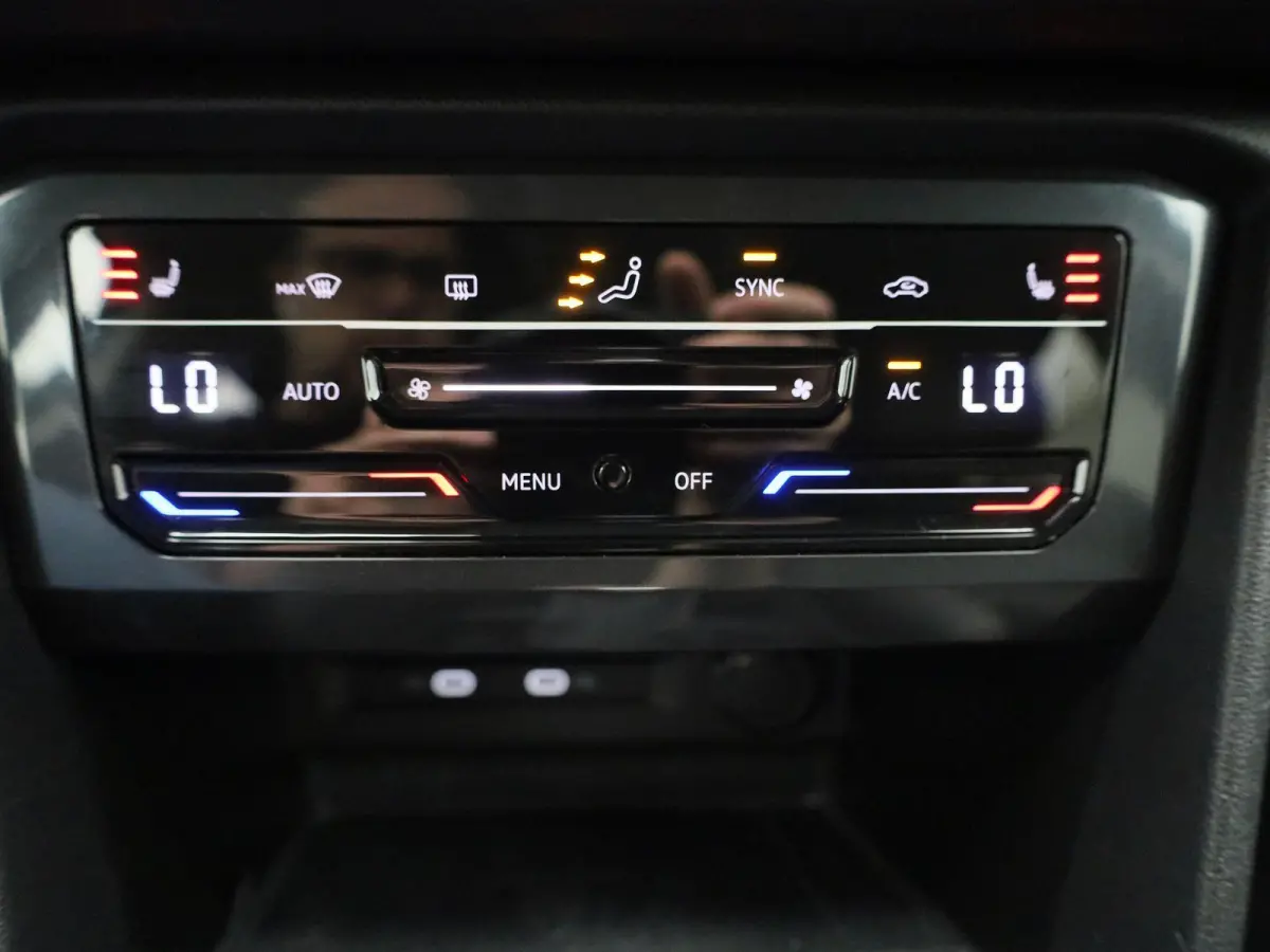 1.5 TSI Life Business 7p. 150 PK | Automaat | Navigatie | Parkeersensoren | Stoelverwarming | Stuurverwarming | ergoActive-stoelen | Dodehoeksensor | Digital Cockpit Pro | Adaptive Cruise Co