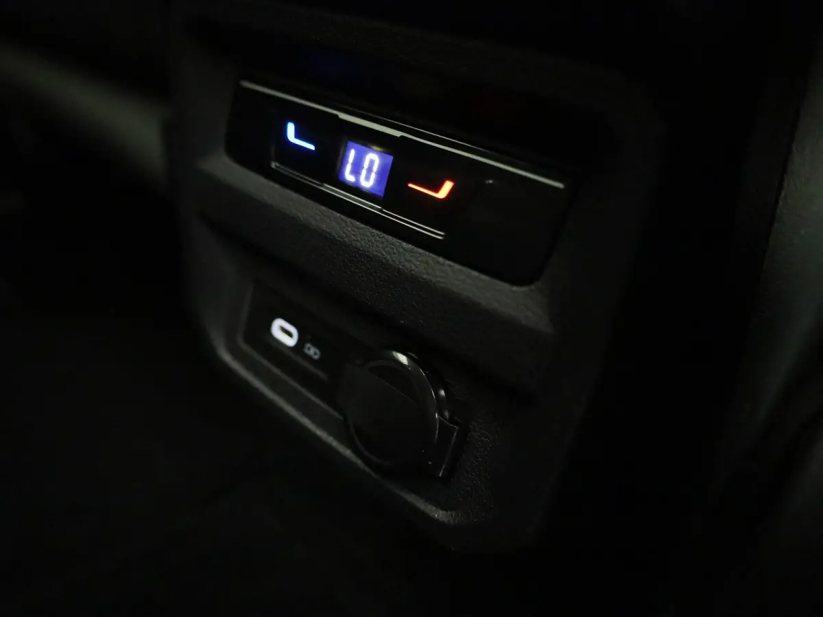 1.5 TSI Life Business 7p. 150 PK | Automaat | Navigatie | Parkeersensoren | Stoelverwarming | Stuurverwarming | ergoActive-stoelen | Dodehoeksensor | Digital Cockpit Pro | Adaptive Cruise Co