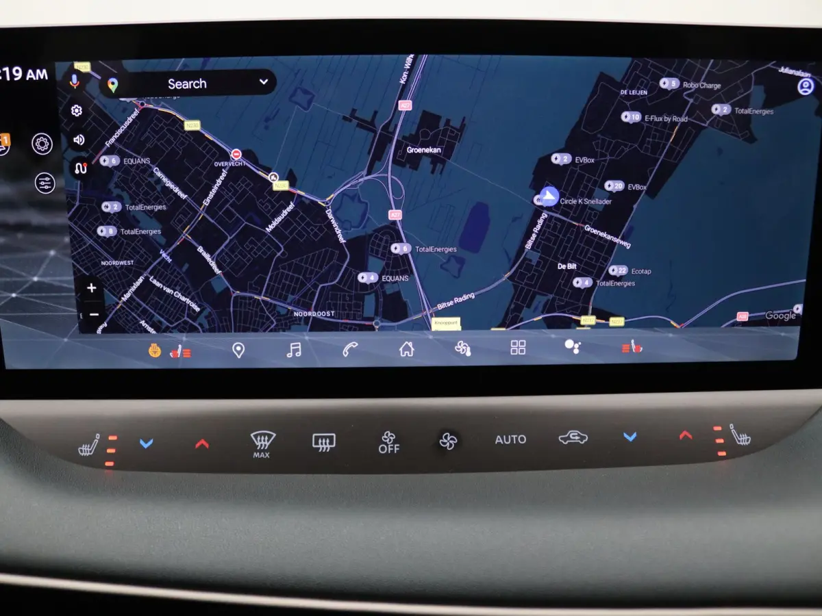 Business Edition 75 kWh Apple Carplay/Android Auto | Climate