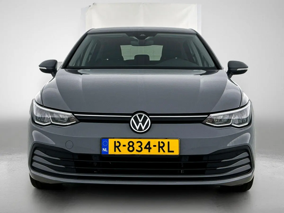 1.0 TSI Life | 110 PK | Ergo Stoelen (Massage + Memory) | Parkeersensoren | Lichtmetalen Velgen | Carplay / Android Auto