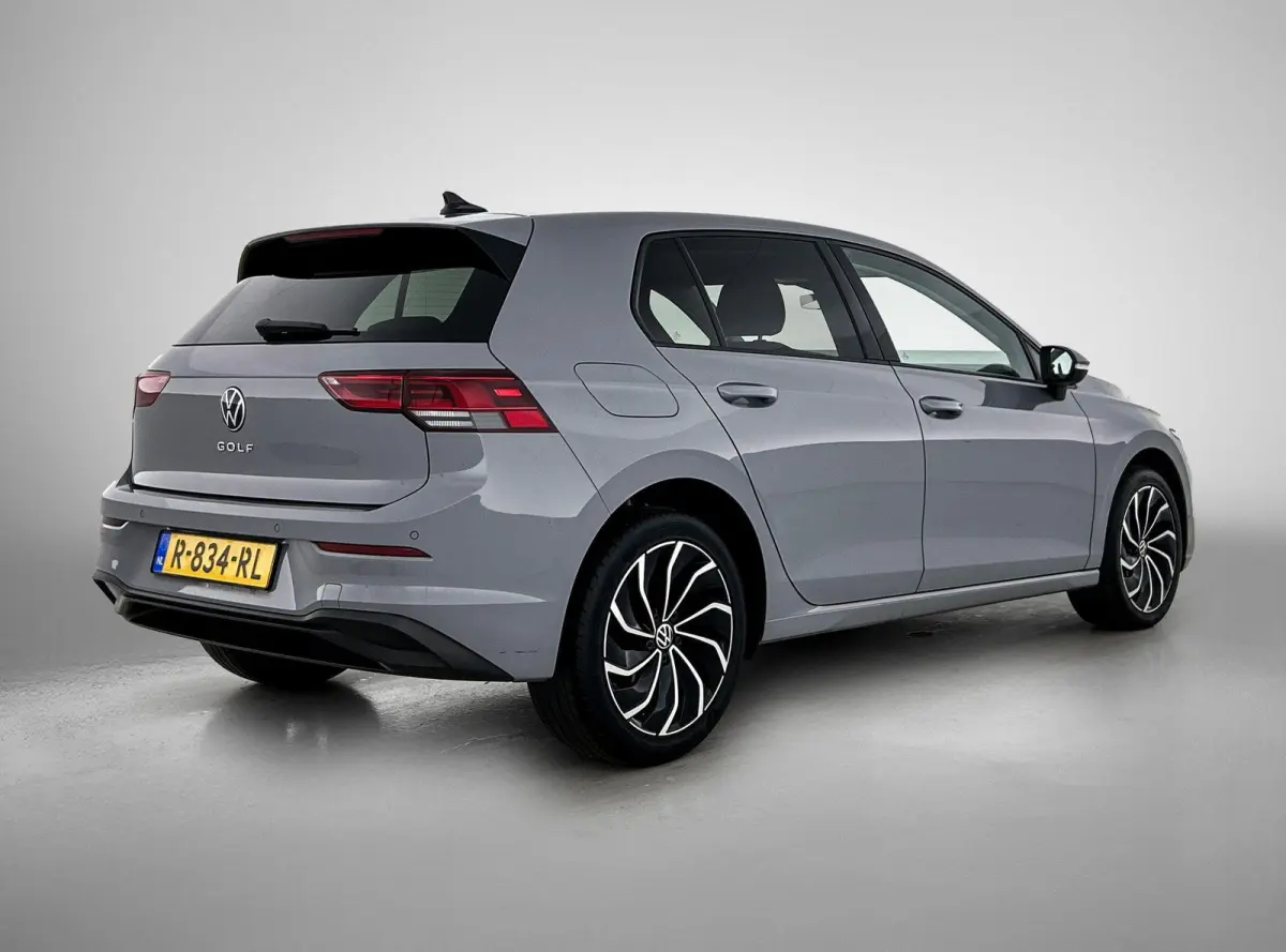 1.0 TSI Life | 110 PK | Ergo Stoelen (Massage + Memory) | Parkeersensoren | Lichtmetalen Velgen | Carplay / Android Auto