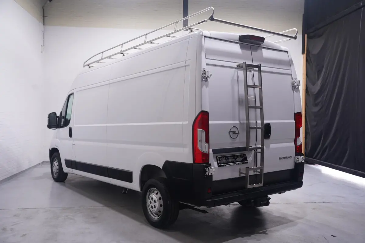 2.2D 140 pk L3H2 Imperiaal met Trap, Trekhaak Airco ECC, Apple Carplay, Camera, Cruise Control, PDC achter, 3-Zits