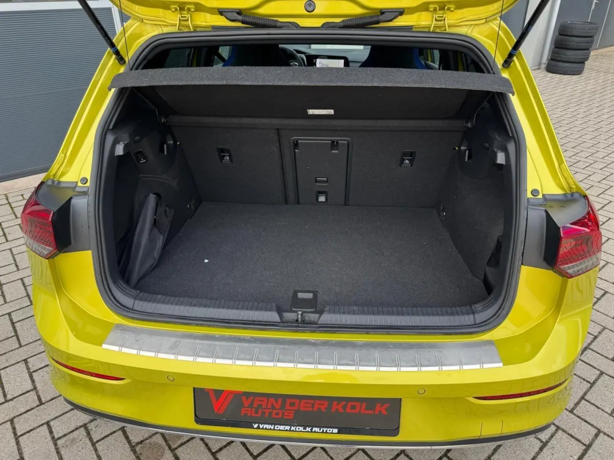 1.4 eHybrid GTE 245PK | Digital Cockpit | Sportstoelen | LED | Stuur/Stoelverwarming | Camera | CarPlay | Adaptive Cruise | Navigatie | Climate
