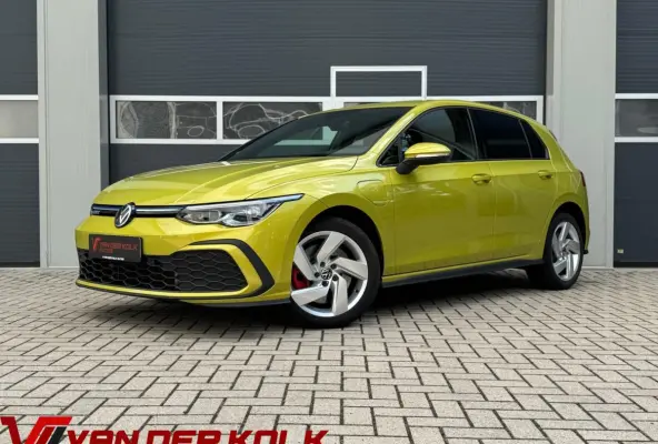 1.4 eHybrid GTE 245PK | Digital Cockpit | Sportstoelen | LED | Stuur/Stoelverwarming | Camera | CarPlay | Adaptive Cruise | Navigatie | Climate