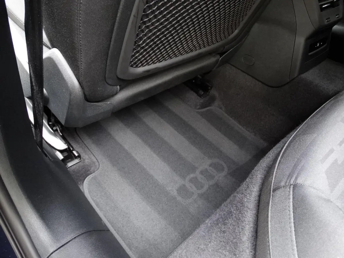 Limousine 2.0 quattro Advanced edition