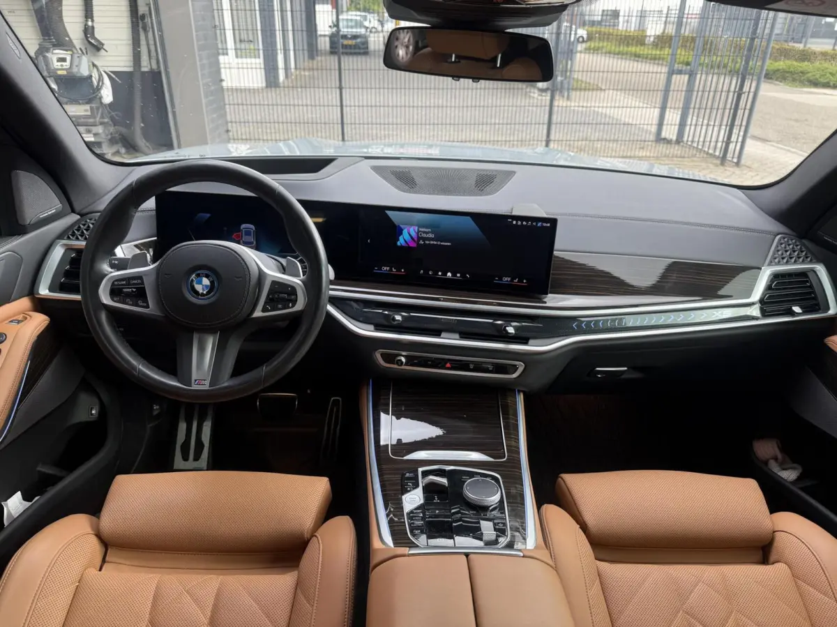 xDrive50e PANO HEAD UP LUCHTVERING