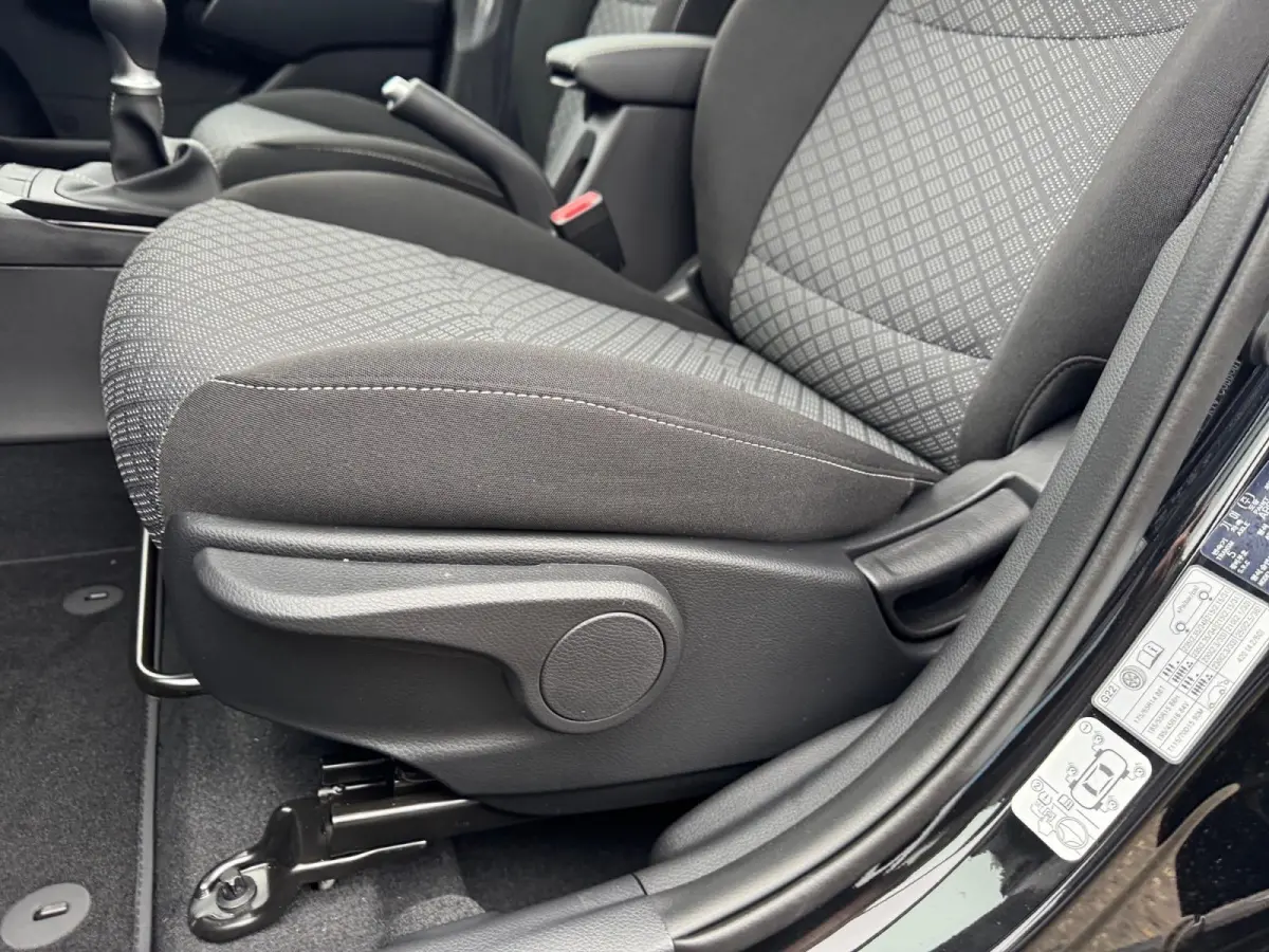 1.0 GDi DynamicLine | Demo | Direct Beschikbaar! | Navigatie | Airco | Cruise control | Camera | Apple Carplay / Android Auto |