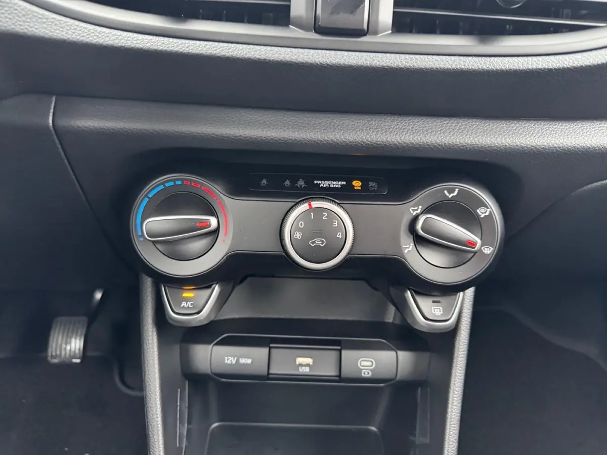 1.0 GDi DynamicLine | Demo | Direct Beschikbaar! | Navigatie | Airco | Cruise control | Camera | Apple Carplay / Android Auto |