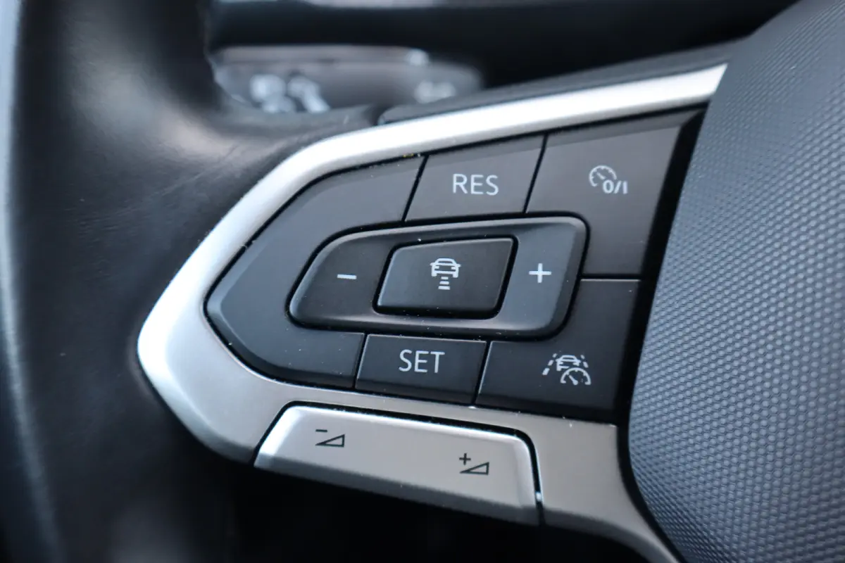 1.0 TSI Life Edition 95PK | Achteruitrijcamera | Airco | Apple Carplay/Android Auto|telefoonintegratie premium