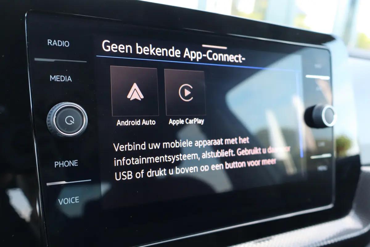 1.0 TSI Life Edition 95PK | Achteruitrijcamera | Airco | Apple Carplay/Android Auto|telefoonintegratie premium