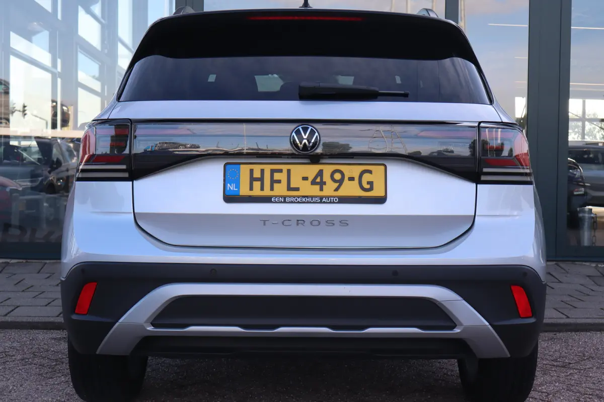 1.0 TSI Life Edition 95PK | Achteruitrijcamera | Airco | Apple Carplay/Android Auto|telefoonintegratie premium