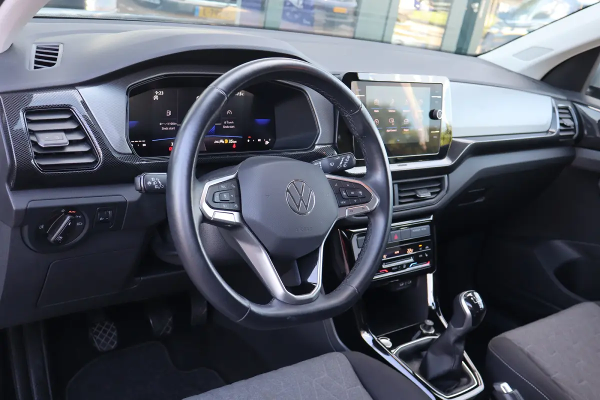 1.0 TSI Life Edition 95PK | Achteruitrijcamera | Airco | Apple Carplay/Android Auto|telefoonintegratie premium