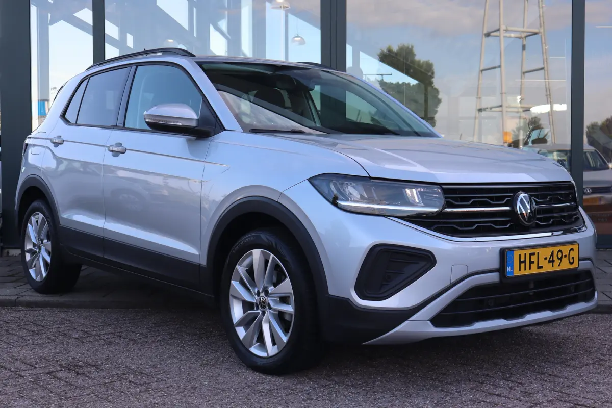 1.0 TSI Life Edition 95PK | Achteruitrijcamera | Airco | Apple Carplay/Android Auto|telefoonintegratie premium