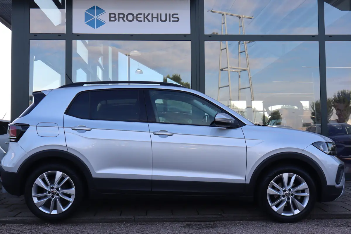 1.0 TSI Life Edition 95PK | Achteruitrijcamera | Airco | Apple Carplay/Android Auto|telefoonintegratie premium