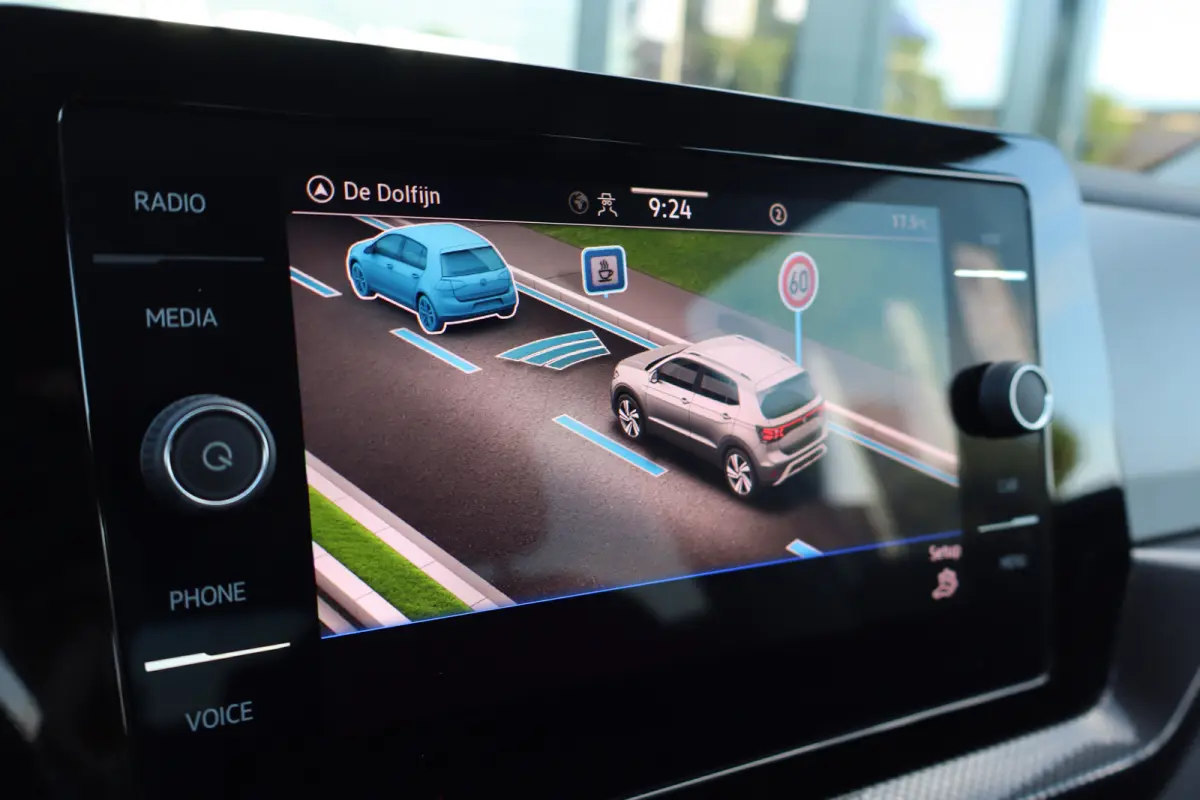 1.0 TSI Life Edition 95PK | Achteruitrijcamera | Airco | Apple Carplay/Android Auto|telefoonintegratie premium