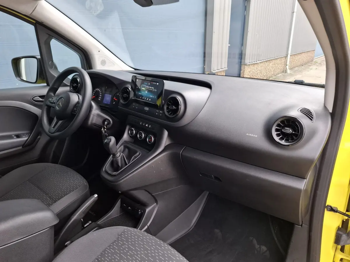 110 CDI L1 Pro AIRCO / CRUISE CONTROLE / CAMERA / NAVI / TREKHAAK