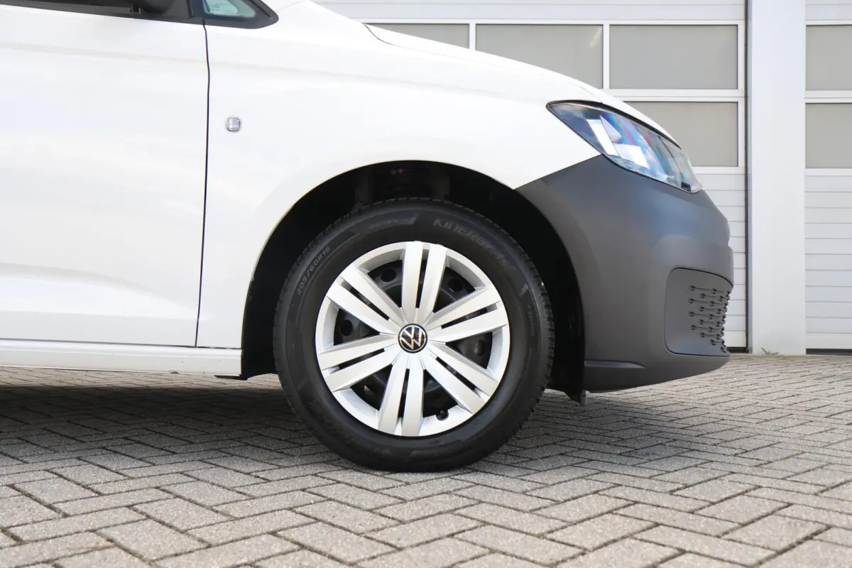 2.0 TDI 75pk Trend | App Connect | Cruise Control | Parkeersensoren Achter | Ventilatie in Laadruimte | Airco | DAB+