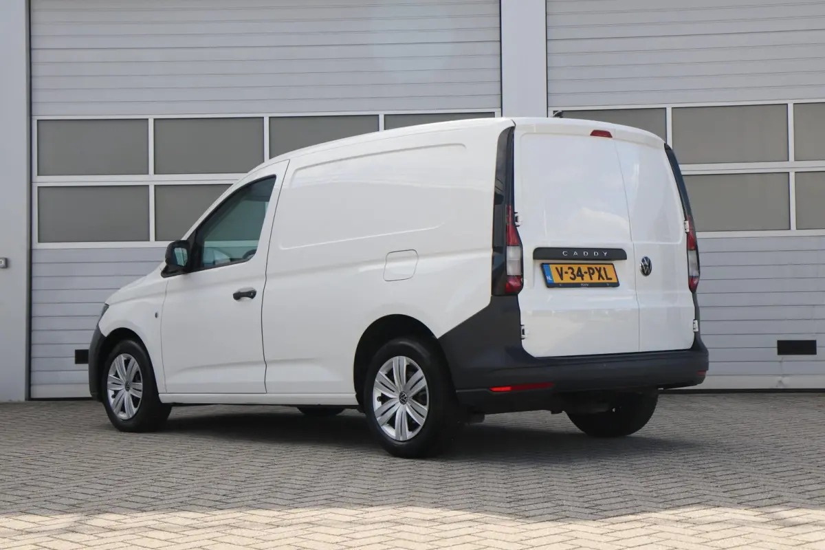 2.0 TDI 75pk Trend | App Connect | Cruise Control | Parkeersensoren Achter | Ventilatie in Laadruimte | Airco | DAB+