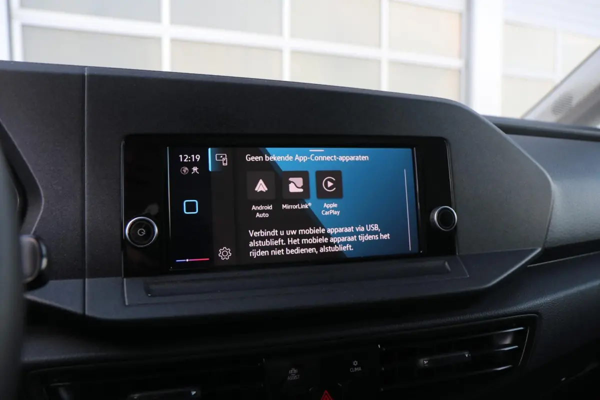 2.0 TDI 75pk Trend | App Connect | Cruise Control | Parkeersensoren Achter | Ventilatie in Laadruimte | Airco | DAB+