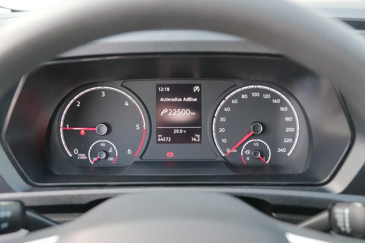 2.0 TDI 75pk Trend | App Connect | Cruise Control | Parkeersensoren Achter | Ventilatie in Laadruimte | Airco | DAB+