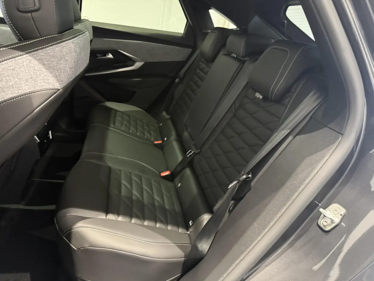 GT Exclusive Long Range 230 97 kWh | APPLE CARPLAY & ANDROID AUTO | MASSAGE | PANO | ACC | STOEL/STUUR VERWARMING |