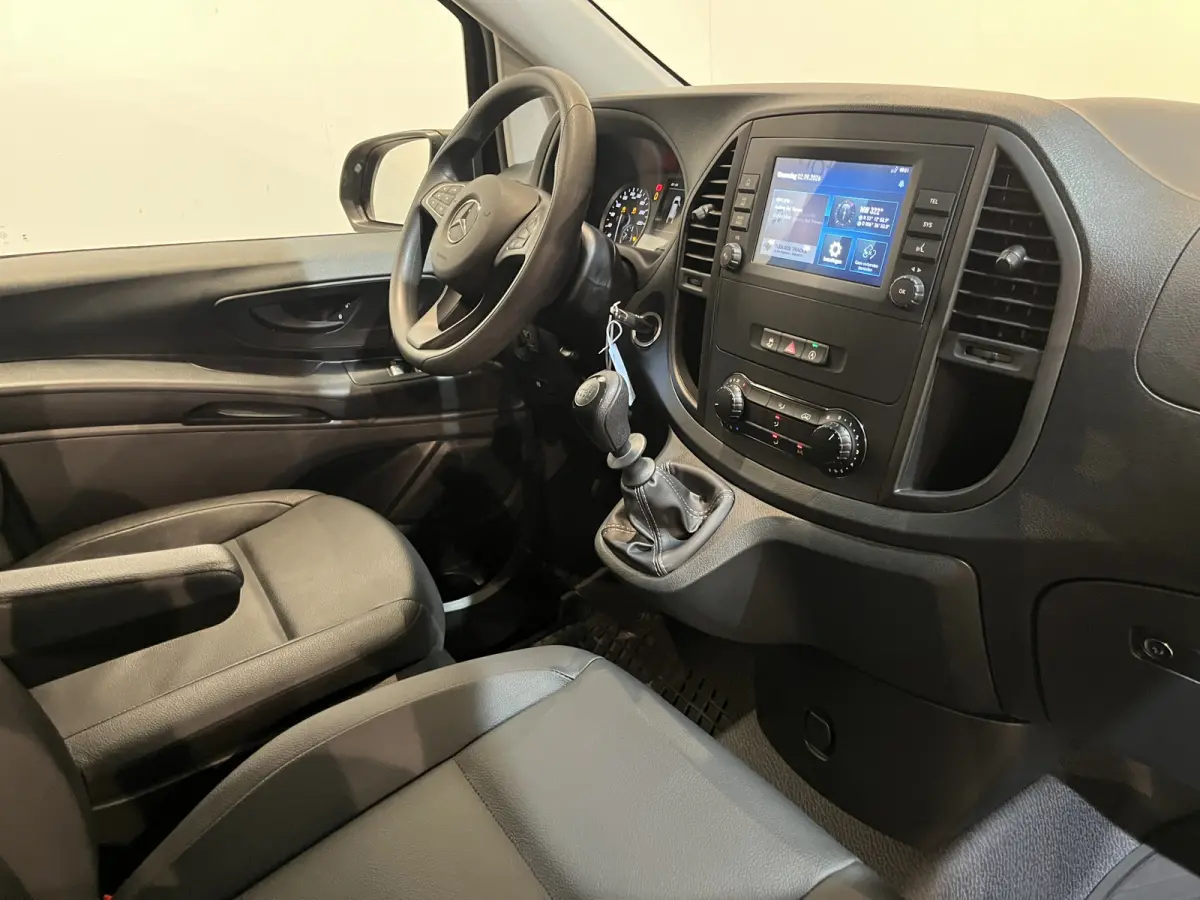 110 CDI Extra Lang RWD / Euro 6 / Airco / Cruise Control / CarPlay / Camera / 3-Zits / 24.000 KM !!