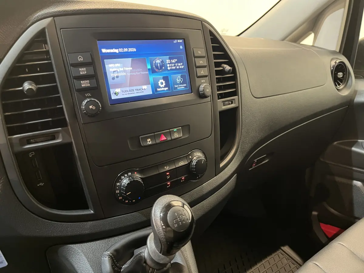110 CDI Extra Lang RWD / Euro 6 / Airco / Cruise Control / CarPlay / Camera / 3-Zits / 24.000 KM !!