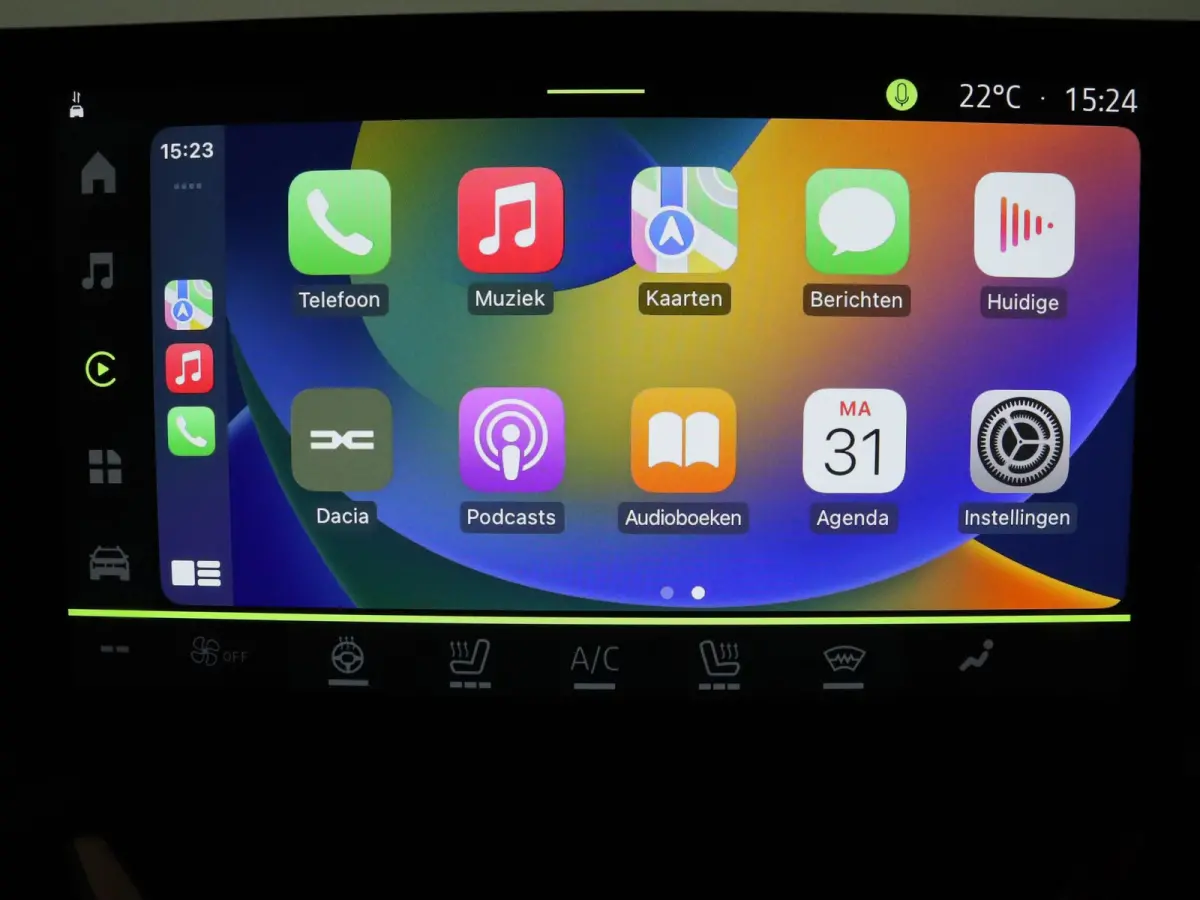 140pk Hybrid Extreme Apple Carplay/Android Auto | Climate