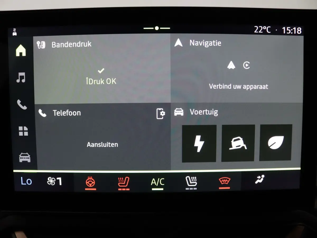 140pk Hybrid Extreme Apple Carplay/Android Auto | Climate