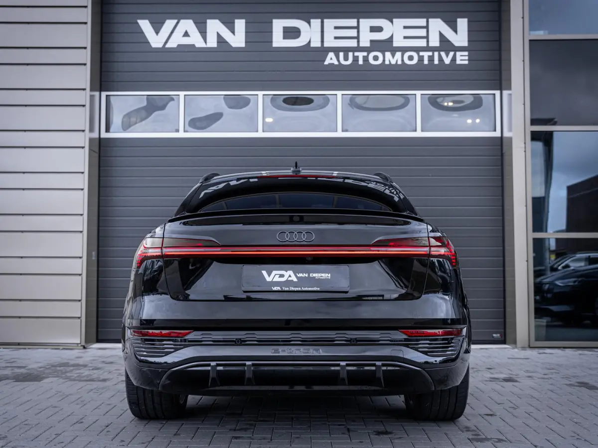 SQ8 S quattro 115 kWh - Pano l Matrix l B&O l RS seats