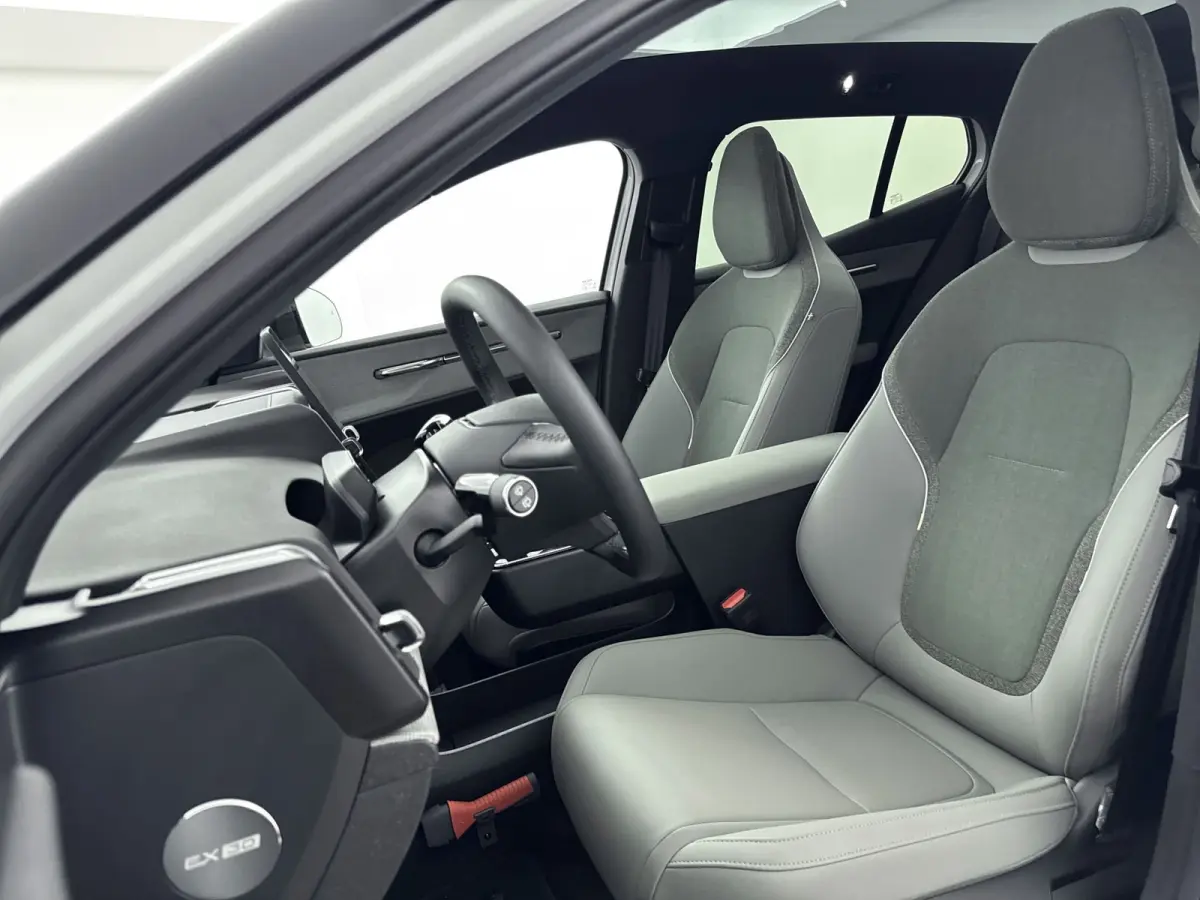 Twin Motor Performance Ultra 69 kWh | Panoramadak | PDC V+A en 360 camera | Getint Glas | Harman en Kardon | Keyless | Stoel + Stuurverwarming | 20 inch LM |