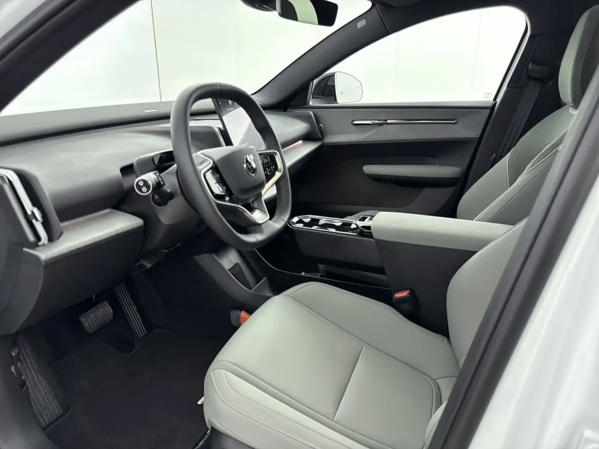 Twin Motor Performance Ultra 69 kWh | Panoramadak | PDC V+A en 360 camera | Getint Glas | Harman en Kardon | Keyless | Stoel + Stuurverwarming | 20 inch LM |
