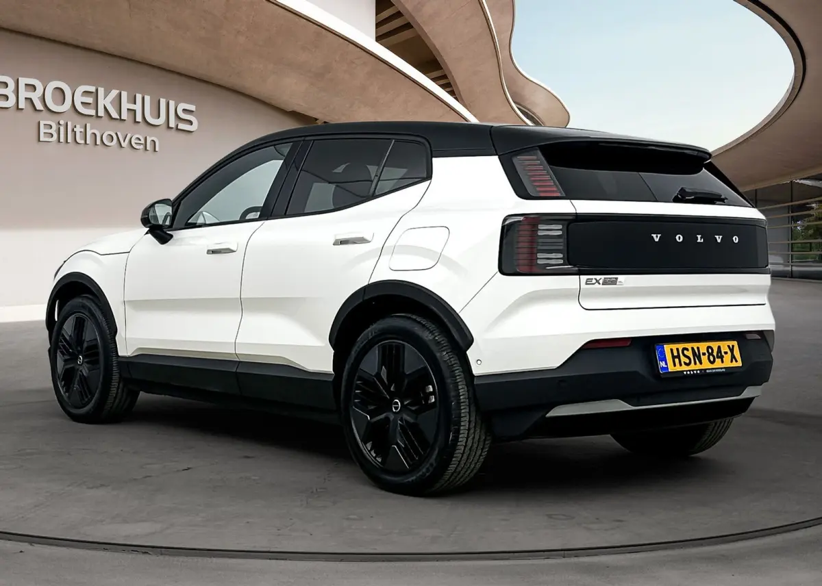 Twin Motor Performance Ultra 69 kWh | Panoramadak | PDC V+A en 360 camera | Getint Glas | Harman en Kardon | Keyless | Stoel + Stuurverwarming | 20 inch LM |