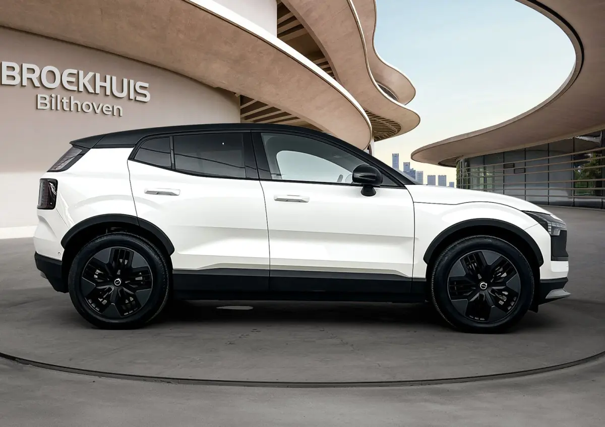 Twin Motor Performance Ultra 69 kWh | Panoramadak | PDC V+A en 360 camera | Getint Glas | Harman en Kardon | Keyless | Stoel + Stuurverwarming | 20 inch LM |