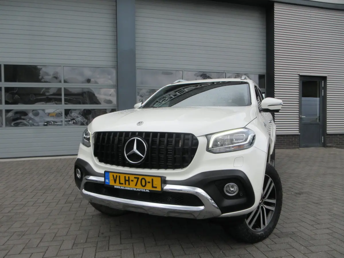 350D, V6, 259pk, 4-Matic, 4x4, Power Edition, LED, Camera, Navigatie.