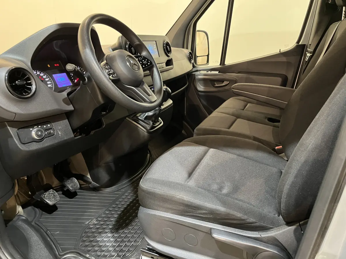 315 CDI L2H2 / Euro 6 / Airco / Cruise Control / CarPlay / 3-Zits / 83.500 KM !!